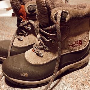 North Face TNF Winter Grip Snow Boots size 8.5